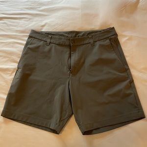 Lululemon Commission Classic-Fit Short 7”